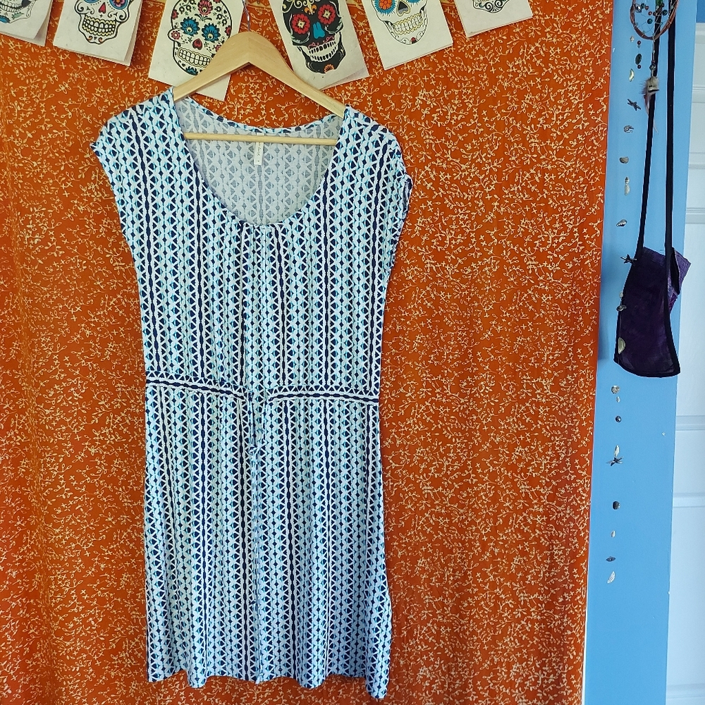 Printed shift dress.